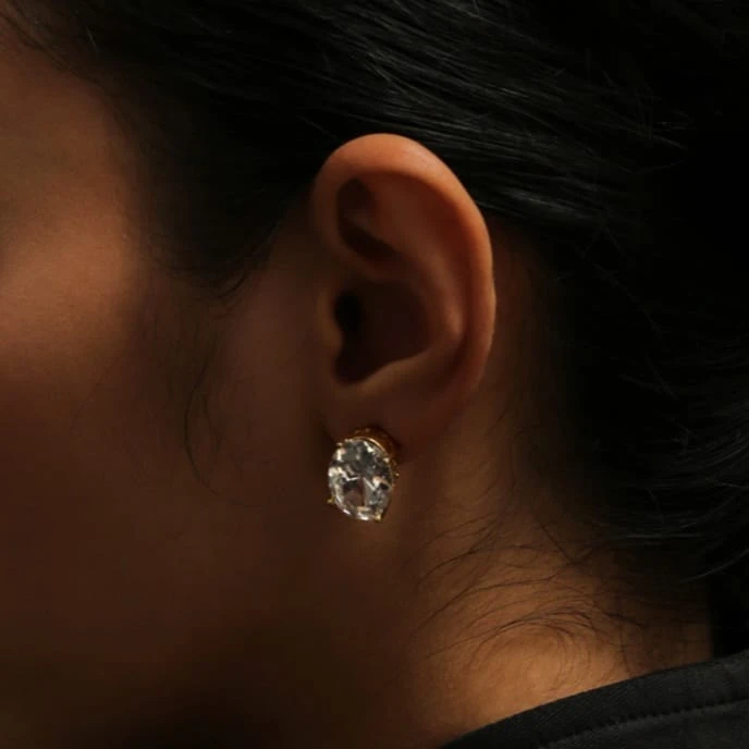 Classic Oval Diamond